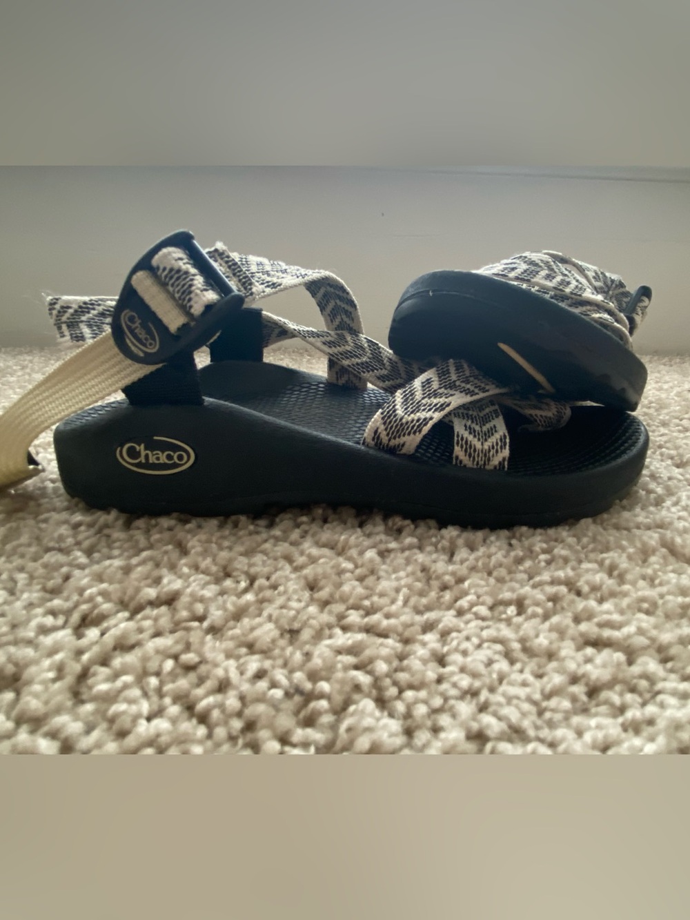 Chaco Women's Z/2 Classic Wide Sandals - Trine Black/White Sz 6 - Picture 2 of 10